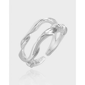 Twist Mobius Geometric Design Adjustable 925 Sterling Silver Ring &ndash; 925 sterling silver