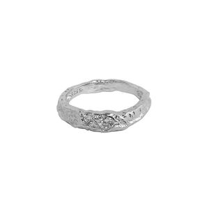 Simple Irrgular CZ 925 Sterling Silver Ring &ndash; 925 sterling silver