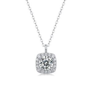 Elegant 925 Sterling Silver Chain Moissanite Geometric Pendant Necklace &ndash; 925 sterling silver