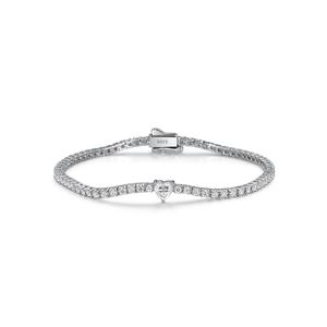 Mossanite Heart Shaped Centre Stone Design 925 Sterling Silver Bracelet &ndash; 925 sterling silver