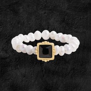 Women Elegant Black Square CZ Natural Pearls 925 Sterling Silver Ring &ndash; 925 sterling silver