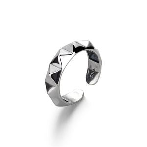 Fashion Rivet 925 Sterling Silver Adjustable Ring &ndash; 925 sterling silver