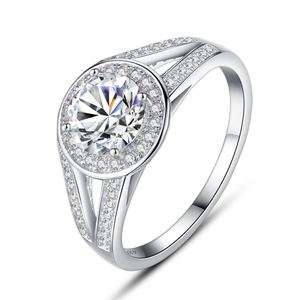 Simple CZ Round Disc 925 Silver Ring &ndash; 925 sterling silver