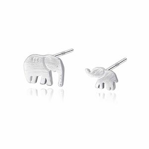 Cute Mother Child Elephant 925 Sterling Silver Brush Stud Earring &ndash; 925 sterling silver