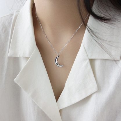 Irregular Crescent Moon Necklace