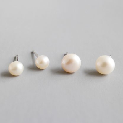 Elegant Minimalist Geometric Design Natural Freshwater Pearl 925 Sterling Silver Stud Earrings