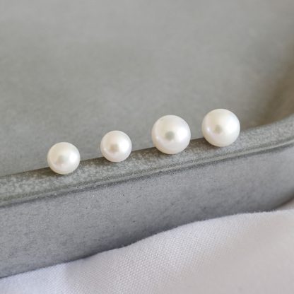 Elegant Minimalist Geometric Design Natural Freshwater Pearl 925 Sterling Silver Stud Earrings