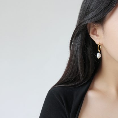 S925 pure silver INS simple temperament geometric Baroque freshwater pearl women's earrings