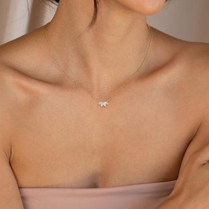 Beautiful Oval CZ Flower Petals 925 Sterling Silver Necklace