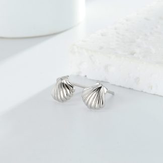 cute scallop shaped wholesale, exquisite lucky flower earrings