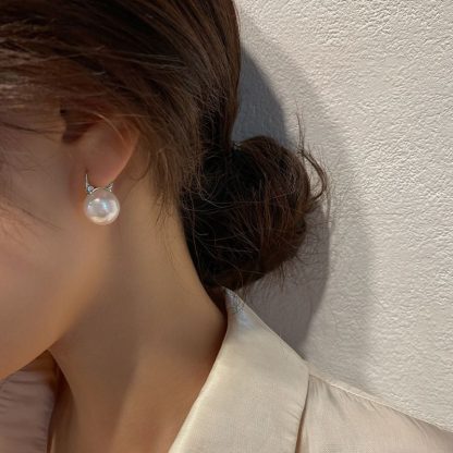New Shell Pearl Created Garnet 925 Sterling Silver Hoop Earrings