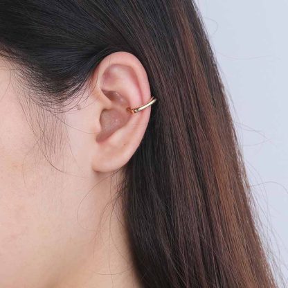 Classic Irregular CZ Circle 925 Sterling Silver Non-Pierced Earring (Single)