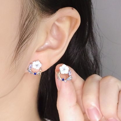 Beautiful Shell Flower CZ Garland 925 Sterling Silver Stud Earrings