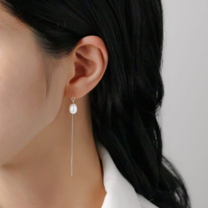 Freshwater Pearl in 925 Sterling Silver Elegant Chain Design Baroque Long Threader Earrings