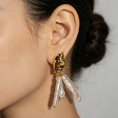 18K gold-plated Ocean Statement Jewelry Baroque Pearl Tassel Drop 925 Sterling Silver Conch Shell Stud Earrings