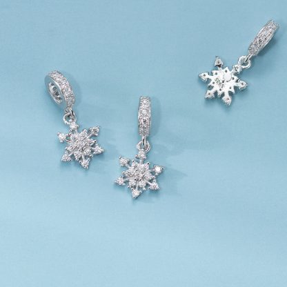 Snowflake Design Cubic Zirconia 925 Sterling Silver Charm Pendant with Micro Setting for DIY Bracelet Necklace Jewelry Making Elegant Fashion Accessory