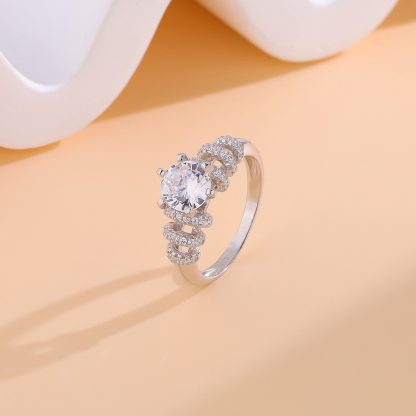 Fashion Round Brilliant Cut Moissanite Cubic Zirconia 925 Sterling Silver Ring
